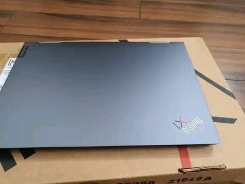 LENOVO THINKPAD X1 YOGA  3 ème Gén 7